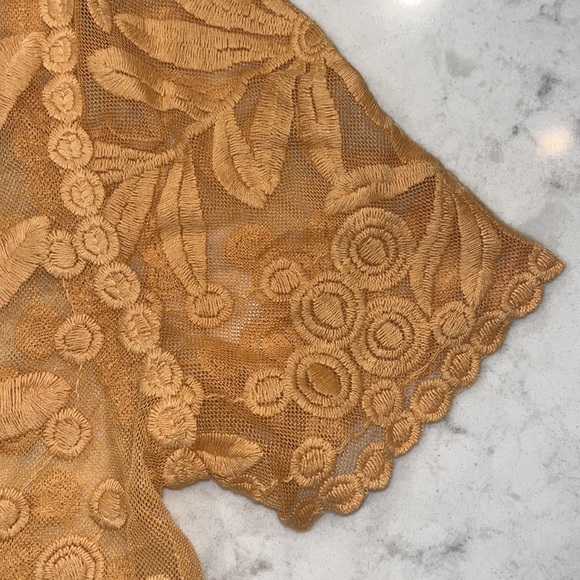 NWT Zara sheer floral mesh top-size Medium - Picture 3 of 6